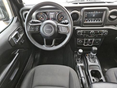 Used 2023 Jeep Wrangler Unlimited Sport AWD/4WD image 9