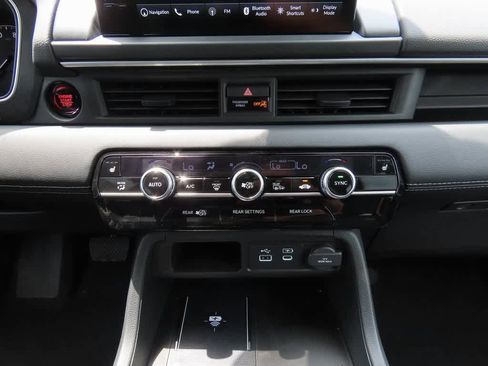 New 2025 Honda Pilot Touring image 22