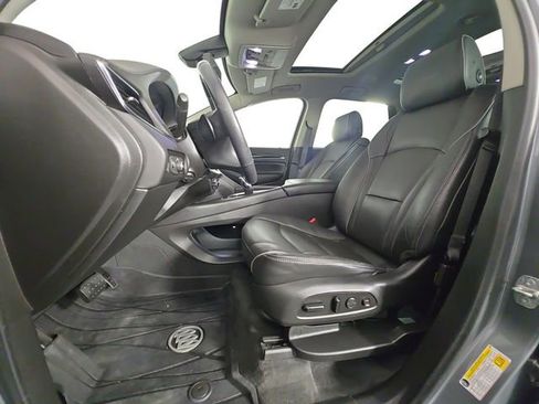 Used 2020 Buick Enclave Avenir w/ Avenir Technology Package AWD/4WD image 9