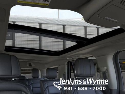 New 2026 Lincoln Navigator Reserve image 22