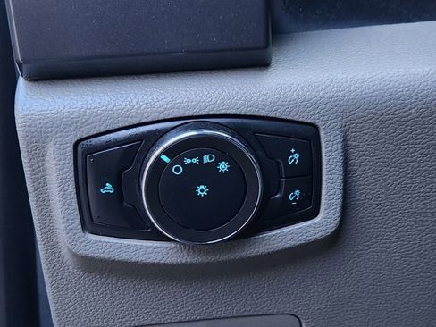 Used 2022 Ford F250 XLT w/ FX4 Off-Road Package image 27