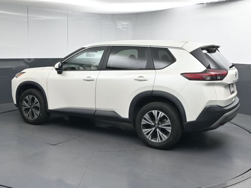 Certified 2023 Nissan Rogue SV image 6