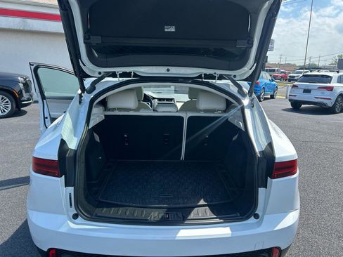 Used 2020 Jaguar E-PACE SE image 12