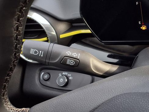 New 2026 Chevrolet Trax ACTIV w/ Driver Confidence Package image 17