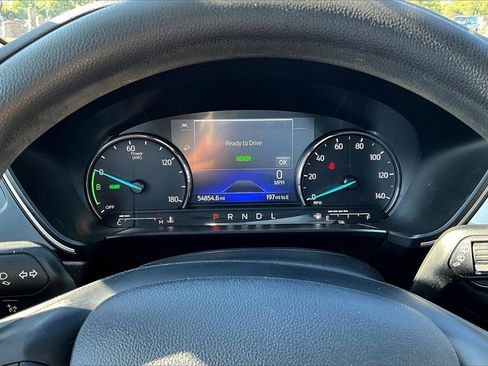 Certified 2021 Ford Escape SE image 19