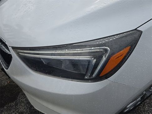 Used 2018 Buick Encore Preferred image 11