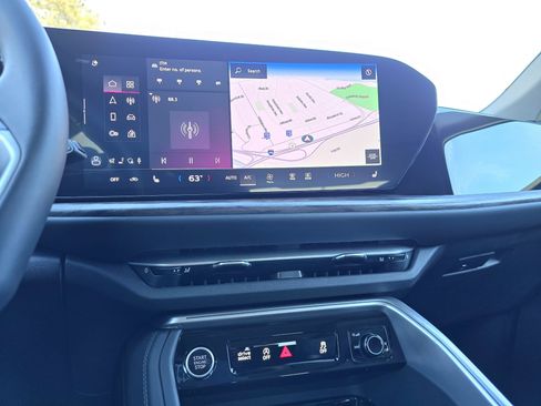 Certified 2025 Audi Q5 Premium w/ Convenience Package image 19