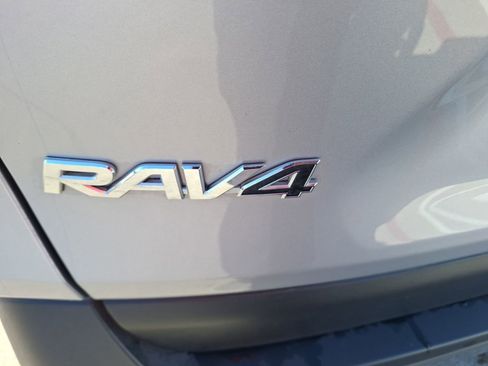 Used 2023 Toyota RAV4 Limited image 13