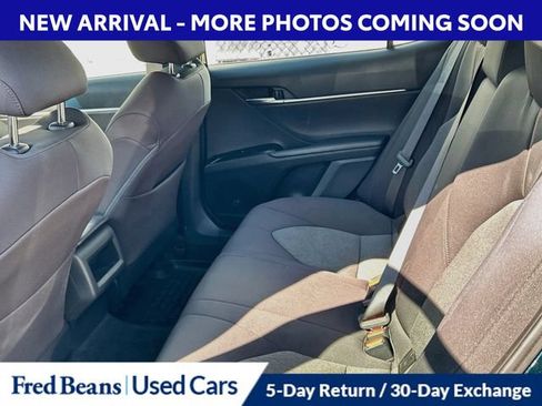 Used 2020 Toyota Camry LE FWD image 9