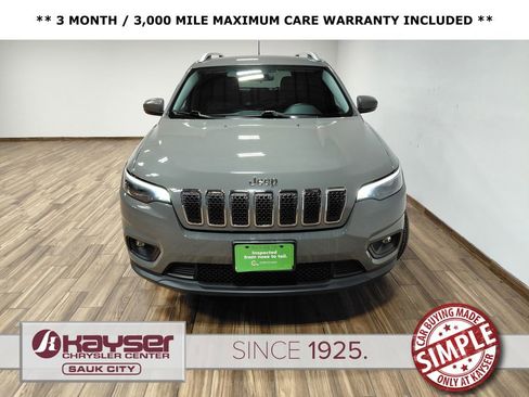 Certified 2019 Jeep Cherokee Latitude Plus w/ Cold Weather Group image 3