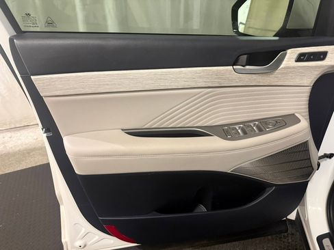 Used 2023 Hyundai Palisade Calligraphy image 22