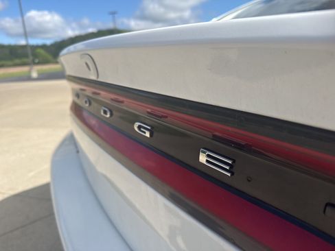 Used 2023 Dodge Charger SXT RWD image 8
