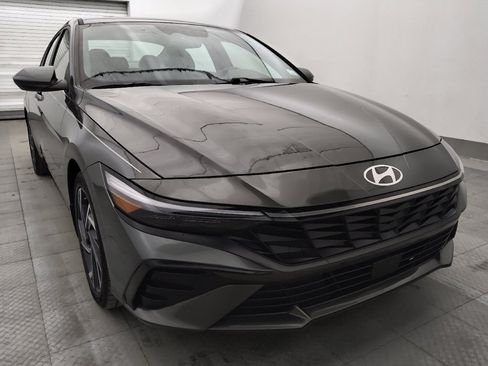 Used 2024 Hyundai Elantra SEL w/ Convenience Package FWD image 13