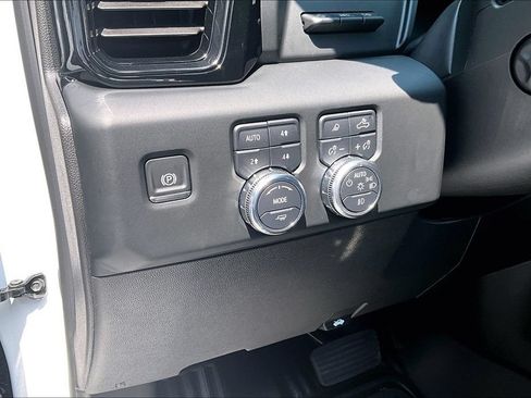 Used 2024 GMC Sierra 1500 AT4X AWD/4WD image 36