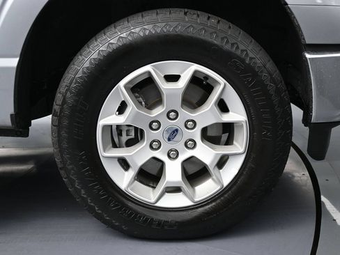 Used 2023 Ford F150 XLT AWD/4WD image 12