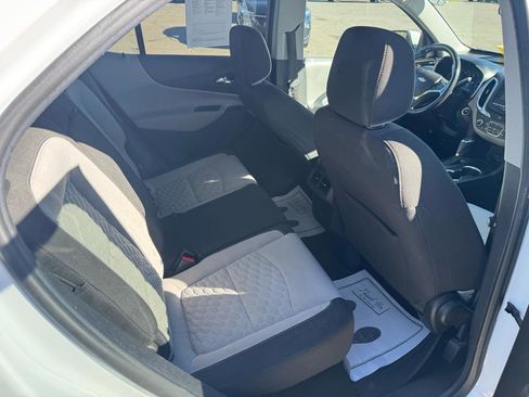 Used 2018 Chevrolet Equinox LT AWD/4WD image 12