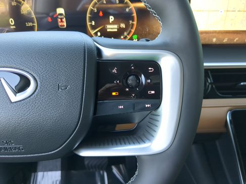 New 2026 INFINITI QX80 Luxe w/ Cargo Package image 31