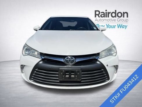 Used 2015 Toyota Camry LE FWD image 2