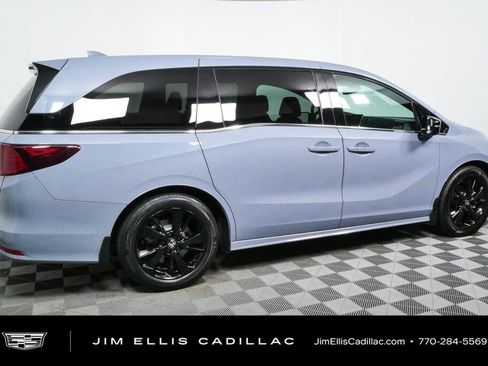 Used 2024 Honda Odyssey Sport image 2