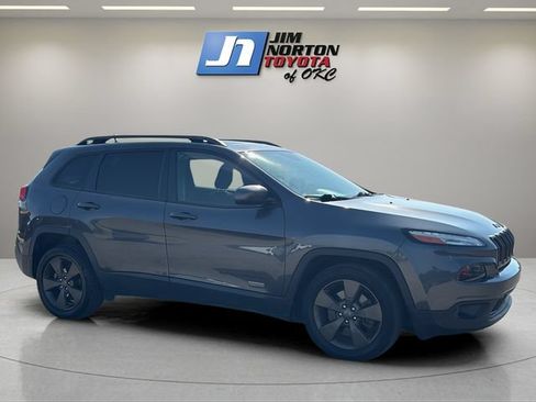Used 2016 Jeep Cherokee 75th Anniversary FWD image 3