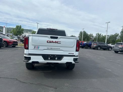 Used 2021 GMC Sierra 1500 AT4 w/ AT4 Value Package AWD/4WD image 5