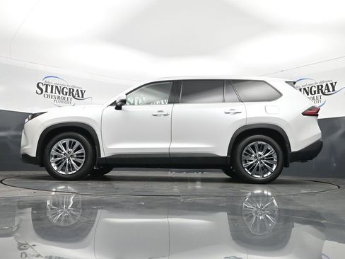 Used 2025 Toyota Grand Highlander AWD image 20