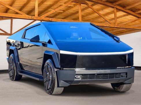 Used 2024 Tesla Cybertruck Cyberbeast AWD/4WD image 4