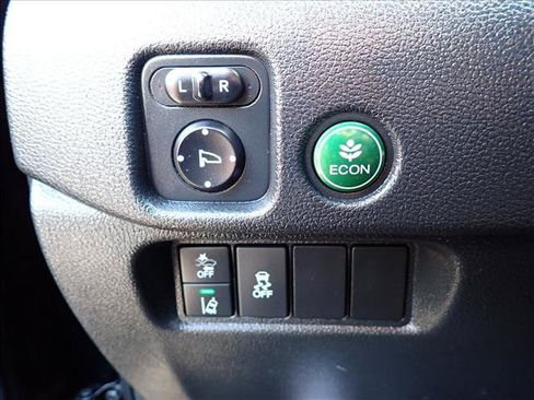 Used 2022 Honda Pilot Sport image 15