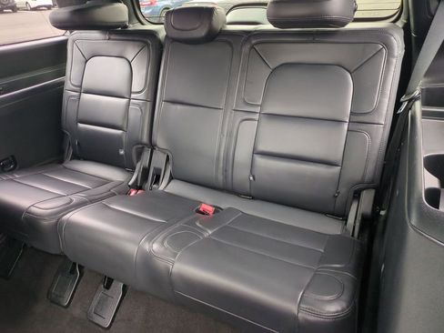 Used 2023 Lincoln Navigator Reserve image 20