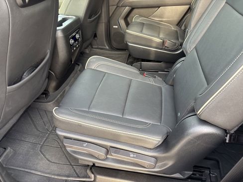 Used 2023 Chevrolet Tahoe Premier image 13