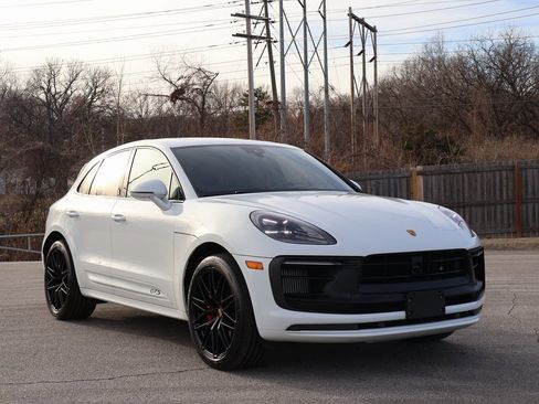 Used 2024 Porsche Macan GTS image 11