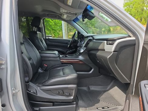 Used 2020 GMC Yukon XL SLT image 23