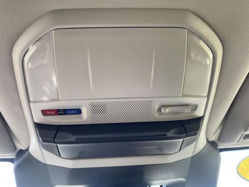 Used 2025 Subaru Ascent Premium image 18