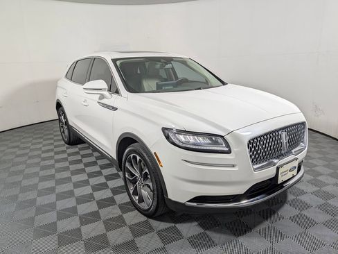 Used 2023 Lincoln Nautilus Reserve FWD image 1