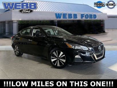 Used 2022 Nissan Altima 2.5 SV