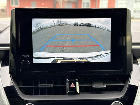 Used 2025 Toyota Corolla SE image 4