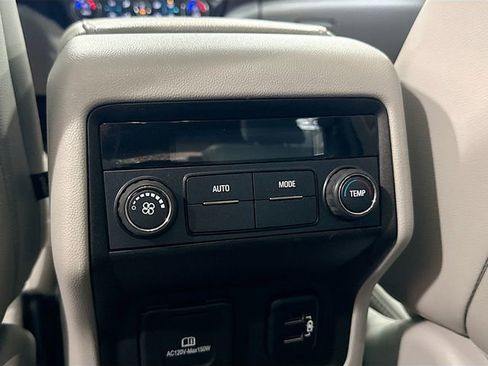 Used 2018 GMC Acadia SLT image 27