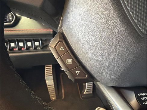 Used 2019 Lamborghini Huracan LP 580-2 RWD image 19