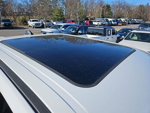 Used 2025 RAM 1500 Limited image 10