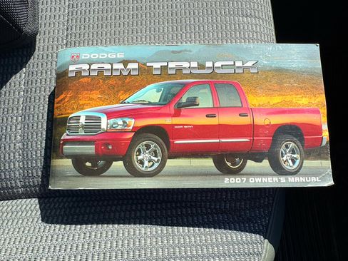 Used 2007 Dodge Ram 1500 Truck ST w/ SXT Group image 28