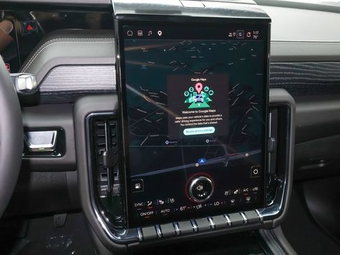 New 2026 GMC Yukon XL AT4 Ultimate AWD/4WD image 21