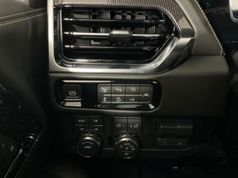 New 2026 GMC Yukon XL Elevation w/ Elevation Premium Package AWD/4WD image 27