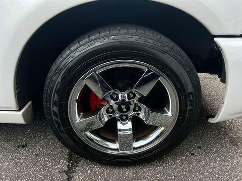 Used 2001 Ford F150 Lightning image 24