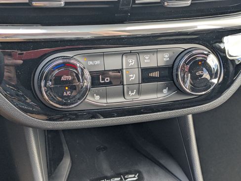 New 2026 Buick Envista Sport Touring w/ Convenience I Package FWD image 19