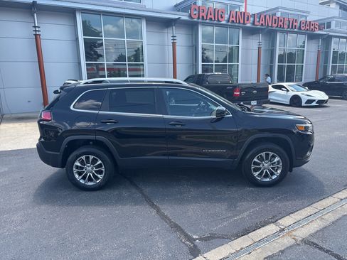 Used 2021 Jeep Cherokee Latitude Lux w/ Comfort/Convenience Group image 1