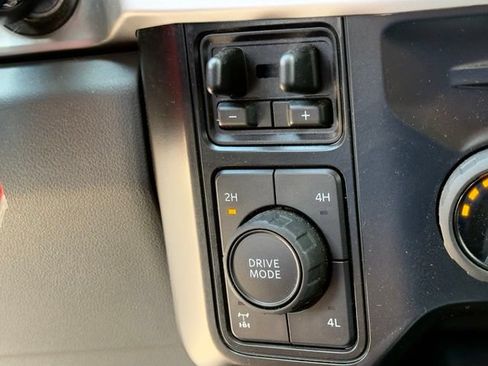 Used 2024 Ford F250 XLT w/ 360-Degree Camera Package AWD/4WD image 23