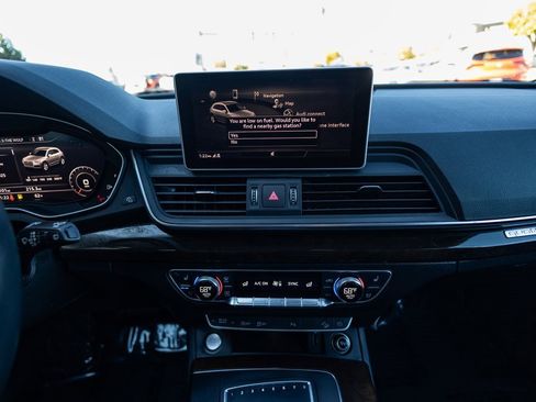 Used 2019 Audi Q5 2.0T Premium Plus w/ Premium Plus Package image 24