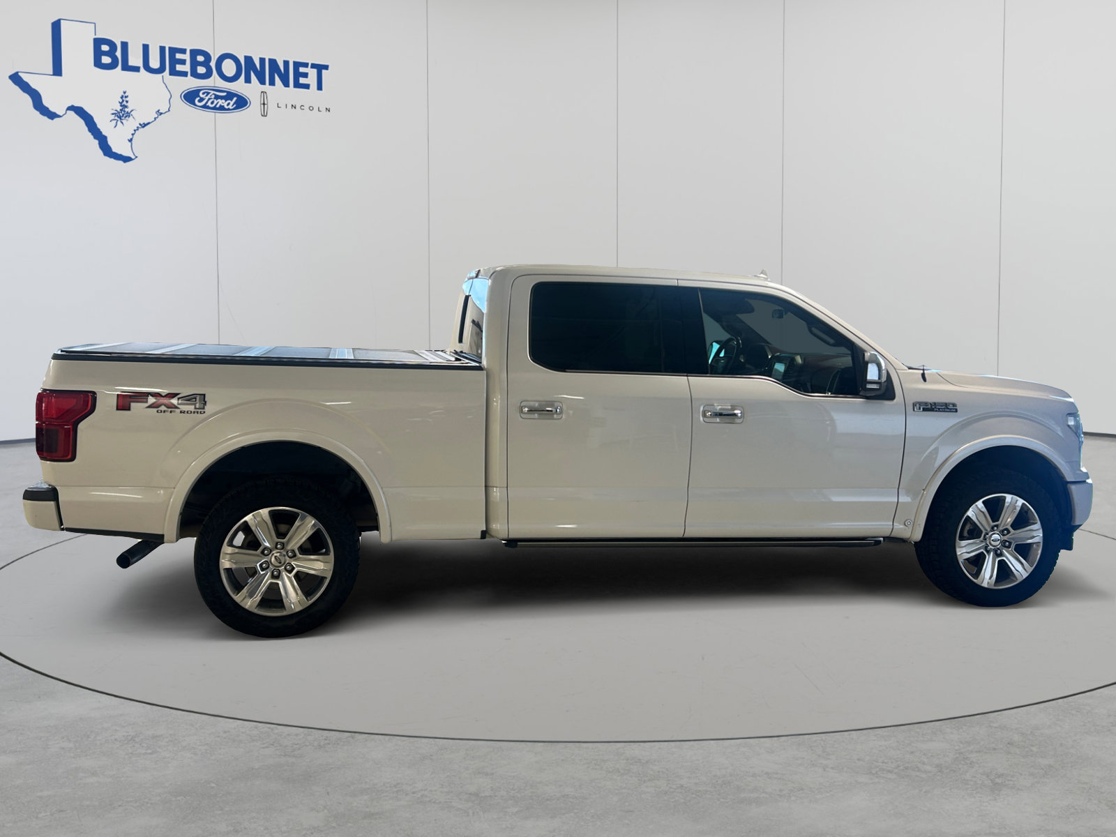 Used 2018 Ford F150 Platinum w/ Equipment Group 701A Luxury AWD/4WD image 4
