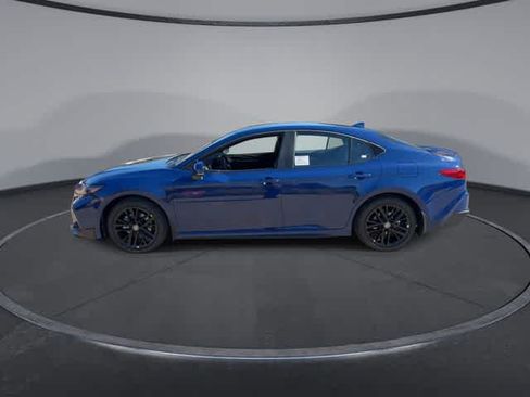Used 2026 Toyota Camry SE w/ Convenience Package FWD image 4