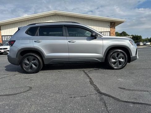 Used 2025 Volkswagen Taos S FWD image 6